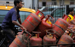 Delhi High Court Lawyers’ Canteen Faces LPG Cylinder Shortage; Main Course Food Suspended