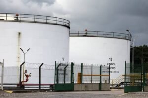 US-Brazil Trade Tensions Escalate as 25% Tariffs Begin