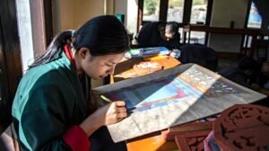 Bhutan’s Traditional Painting Inspires International Students
