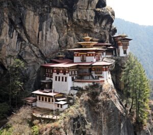 Bjabchho’s Nu 40 M Temple Nears Completion