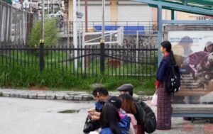 Thimphu Commuters Demand Better Bus Stops